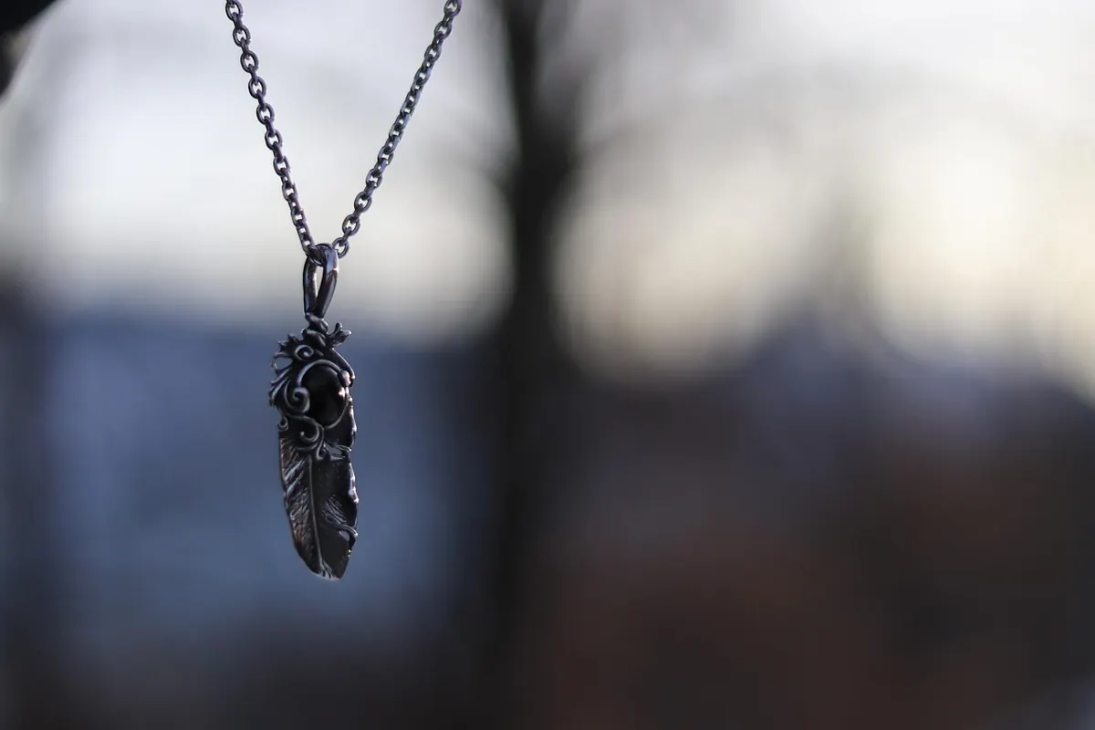 Sterling Silver vs Silver-Plated Necklaces: What's the Difference and Which Lasts?